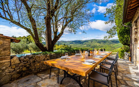 Casa All'Erta: Paesaggio, Mobilia, Area Rurale, Eco Hotel, Tavolo Esterno, Mobili Da Esterno, Cucina & Sala Da Pranzo Tavolo, Landscaping, Valle, Sedia