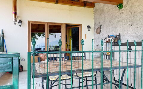 Baita Melissa: Ferro, Balcone, Metallo, Portico, Colonna, Color Legno, Corrimano, Recinzione, Latifoglie, Mobili Da Esterno