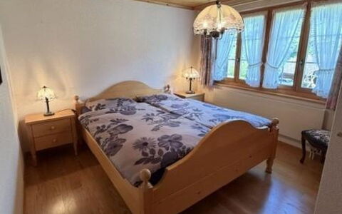 Lenk 755: Letto, Camera Da Letto, Bedding, Mobilia, Lenzuolo, Legna, Interior Design, Pavimento, Biancheria, Telaio Del Letto