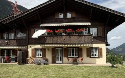 Sonnhalde 9 Eg: Villetta, Estate, Design, Balcone