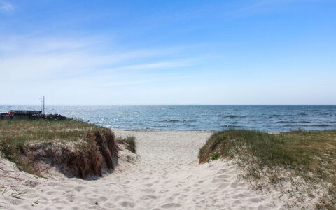 Erich - 500M from the Sea: Cielo, Blu, Corpo D'Acqua, Spiaggia, Ambiente Naturale, Orizzonte, Costa, Mare, Estate