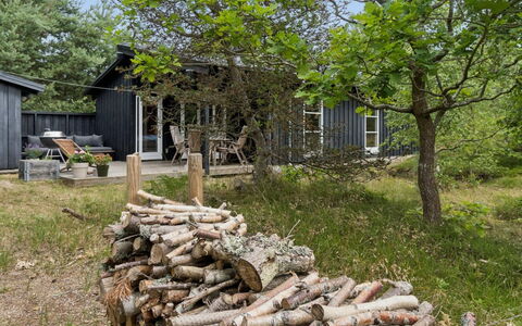 Erich - 500M from the Sea: Legna, Casa, Casa, Lotto, Villetta, Area Rurale, Backyard, Groundcover, Giardino