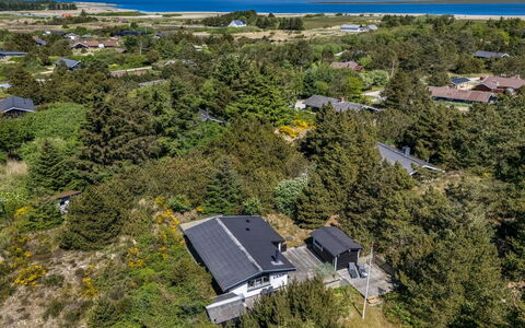 Wingot - from the Sea: Zona Residenziale, Paesaggio, Visione Globale, Fotografia Aerea, Tetto, Casa, Lotto, Sobborgo, Estate, Landscaping