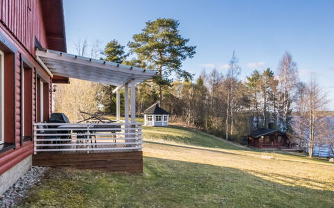 Laukaa 605: Legna, Casa, Architettura, Casa, Villetta, Tetto, Lotto, Raccordo, Portico, Estate