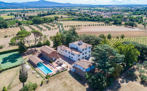 Antica Villa Merelli 12: Piscina, Estate, Ricorrere, Villa, Hacienda, Hotel, Dimora, Boutique Hotel, Resort Citta '
