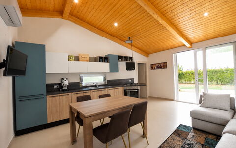 La Dimora di Diana: Interior Design, Mobilia, Pavimentazione, Legna, Soffitto, Pavimento, Camera, Controsoffitto, Illuminazione, Cucina