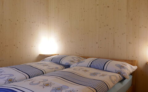 Nido delle Alpi: Legna, Interior Design, Soffitto, Camera, Color Legno, Camera Da Letto, Latifoglie, Bedding, Compensato, Lenzuolo