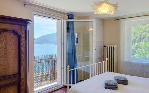 Casa Yakamos: Interior Design, Mobilia, Pavimento, Pavimentazione, Camera Da Letto, Camera, Casa, Letto, Appartamento, Biancheria