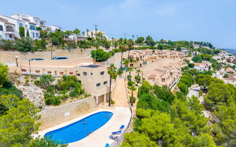 Sol Moraira: Ricorrere, Villa, Balcone, Località Balneare, Estate, Hotel, Resort Citta ', Eco Hotel, Mobili Da Esterno, Piscina
