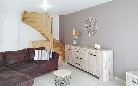 Le Jardin du Calme: Mobilia, Interior Design, Pavimentazione, Legna, Pavimento, Camera, Soffitto, Illuminazione, Soggiorno, Casa