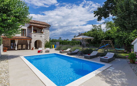 Trošti: Piscina, Ricorrere, Estate, Eco Hotel, Villa, Giochi D'Acqua, Tempo Libero, Hacienda, Ombrello, Terme