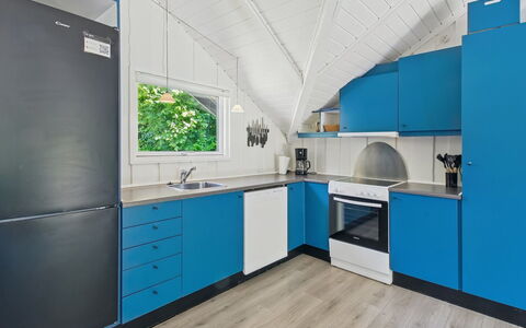 Tenna - 30Km from the Sea: Interior Design, Pavimentazione, Cucina, Legna, Soffitto, Controsoffitto, Pavimento, Apparecchio Major, Elettrodomestico Da Cucina, Mobilia