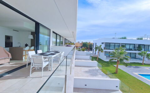 Kristal: Appartamento, Condominio, Balcone