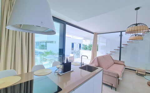 Kristal: Appartamento, Condominio, Balcone