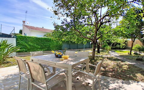 Villa L'Orangeraie: Appartamento, Condominio, Balcone