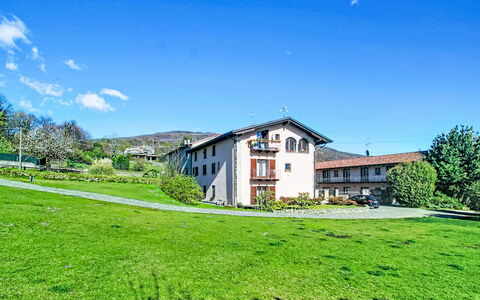 Annika: Appartamento, Condominio, Balcone