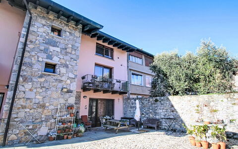 Annika: Appartamento, Condominio, Balcone