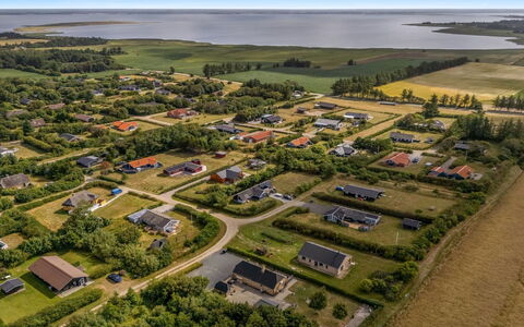 Meindor - 450M to the Fjord: Visione Globale, Fotografia Aerea, Zona Residenziale, Paesaggio, Plain, Lotto, Sobborgo, Insediamento Umano, Urban Design, Casa