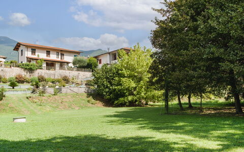 Casa Lulù: Cielo, Geografia Montane, Albero, Erba, Collina, Paesaggio, Montagna, Pascolo, Area Rurale