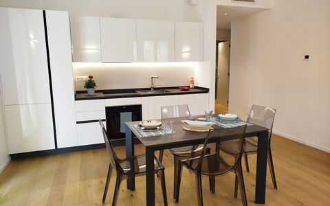 Lola Home - Levanto: Mobilia, Interior Design, Pavimentazione, Legna, Pavimento, Cucina, Controsoffitto, Soffitto, Cucina & Sala Da Pranzo Tavolo, Camera