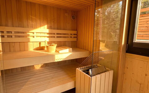 02 Nth054 18E Sup Chalet mit Sauna und Hot Tub 2 e: Costruzione, Casa, Finestra, Casa, Tetto, Zona Residenziale, Arbusto, Villetta, Lotto