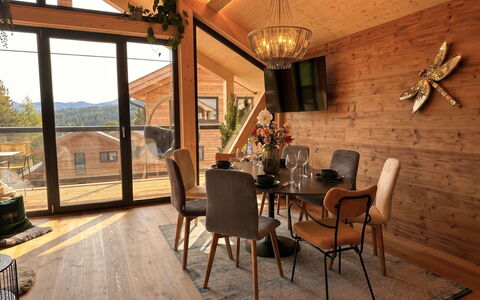 02 Nth056 18G Sup Chalet mit Sauna und Hot Tub 2 e: Mobilia, Interior Design, Legna, Soffitto, Pavimentazione, Pavimento In Legno, Pavimento, Soggiorno, Lampada, Illuminazione