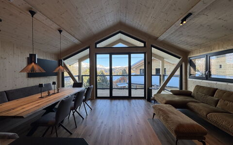 02 Nth052 18C Sup Chalet mit Sauna und Hot Tub 2 e: Casa, Arbusto, Casa, Zona Residenziale, Estate, Villetta, Hacienda, Cortile, Shade, Prato