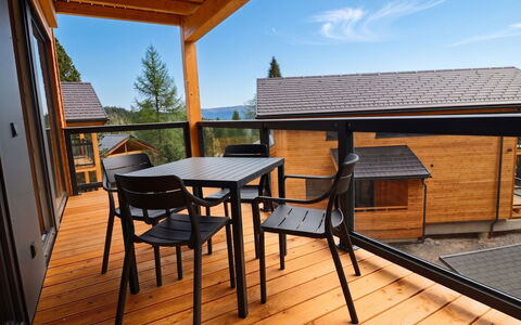 02 Nth053 18D Sup Chalet mit Sauna und Hot Tub 2 e: Costruzione, Casa, Finestra, Casa, Tetto, Zona Residenziale, Arbusto, Villetta, Lotto