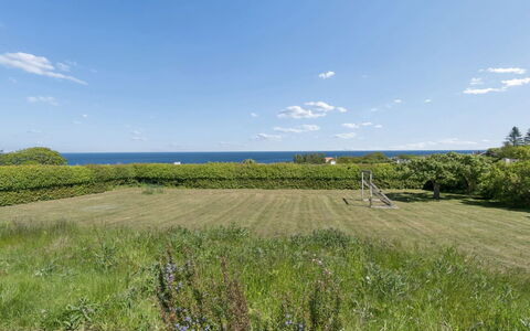 Anelia - 400M from the Sea: Casa, Arbusto, Casa, Zona Residenziale, Estate, Villetta, Hacienda, Cortile, Shade, Prato