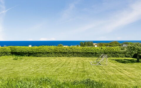Anelia - 400M from the Sea: Casa, Arbusto, Casa, Zona Residenziale, Estate, Villetta, Hacienda, Cortile, Shade, Prato