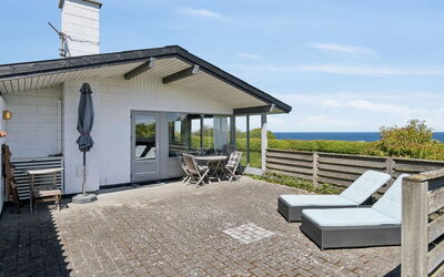 Anelia - 400M from the Sea