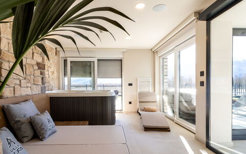 Alfa: Casa, Arbusto, Casa, Zona Residenziale, Estate, Villetta, Hacienda, Cortile, Shade, Prato