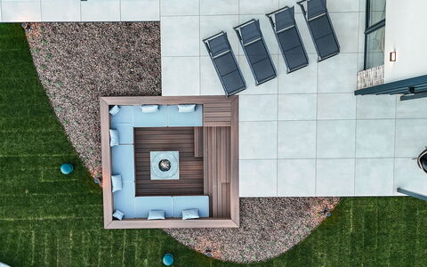 Alfa: Casa, Arbusto, Casa, Zona Residenziale, Estate, Villetta, Hacienda, Cortile, Shade, Prato