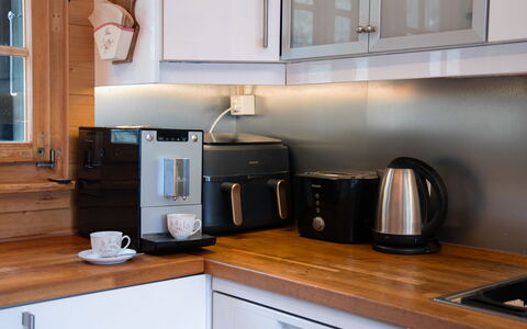 Prima 1084: Elettrodomestico Da Cucina, Elettrodomestico, Piccolo Apparecchio, Apparecchio Major, Cucina, Tavola, Controsoffitto, Interior Design, Cabinetry
