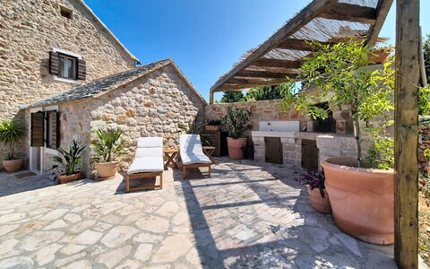 Bilušić: Piscina, Balcone, Appartamento, Ricorrere, Estate, Villa, Hotel, Hacienda, Resort Citta ', Cortile