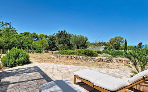 Bilušić: Piscina, Balcone, Appartamento, Ricorrere, Estate, Villa, Hotel, Hacienda, Resort Citta ', Cortile
