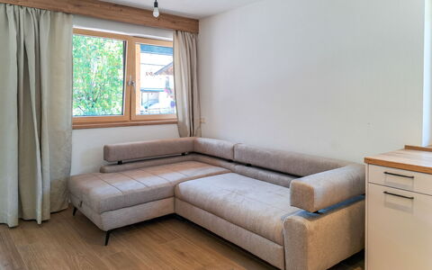 Auffach 602: Mobilia, Pavimentazione, Legna, Interior Design, Pavimento, Pavimento In Legno, Casa, Camera, Divano, Soggiorno