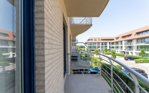 Goldsands Iii with Parking: Balcone, Corrimano