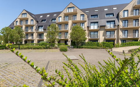Goldsands Iii with Parking: Appartamento, Estate, Condominio, Dimora, Landscaping, Villa, Balcone