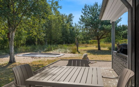 Wreth - 1.5Km from the Sea: Mobilia, Mobili Da Esterno, Lotto, Sedia, Shade, Tavolo Esterno, Backyard, Giardino, Cucina & Sala Da Pranzo Tavolo, Landscaping