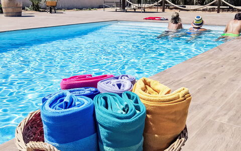Mar de Cristal Playa Honda 500: Piscina, Tempo Libero, Ricreazione, Mobili Da Esterno, Ricorrere, Divertimento, Vacanza, Centro Ricreativo, Sedia, Ombrello
