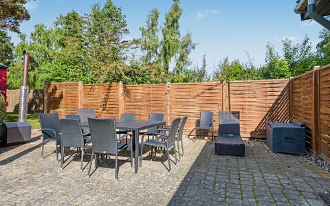 Aasta - 500M from the Sea: Legna, Mobilia, Mobili Da Esterno, Shade, Sedia, Giardino, Tavolo Esterno, Backyard, Latifoglie, Terrazza