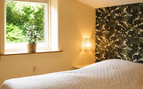 Bine - 200M from the Sea: Legna, Interior Design, Camera Da Letto, Marrone, Pavimento, Pavimentazione, Mobilia, Lenzuolo, Camera, Bedding