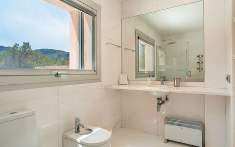 Villa Brisa: Blu, Balcone, Corrimano, Appartamento, Recinzione, Mare, Ricorrere, Condominio, Piscina, Hotel