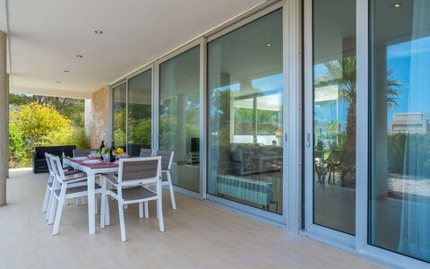 Villa Brisa: Blu, Balcone, Corrimano, Appartamento, Recinzione, Mare, Ricorrere, Condominio, Piscina, Hotel