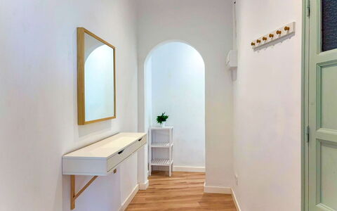 Aubí: Blu, Balcone, Corrimano, Appartamento, Recinzione, Mare, Ricorrere, Condominio, Piscina, Hotel