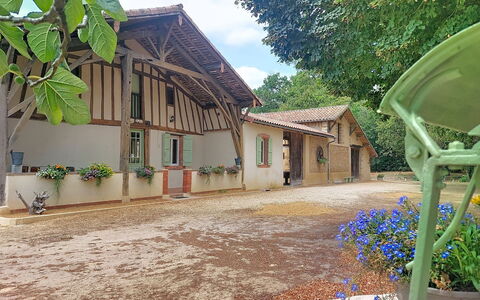 La Ferme de Bordenave: Blu, Balcone, Corrimano, Appartamento, Recinzione, Mare, Ricorrere, Condominio, Piscina, Hotel