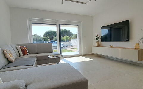 Duplex: Blu, Balcone, Corrimano, Appartamento, Recinzione, Mare, Ricorrere, Condominio, Piscina, Hotel