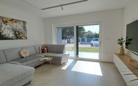 Duplex: Blu, Balcone, Corrimano, Appartamento, Recinzione, Mare, Ricorrere, Condominio, Piscina, Hotel