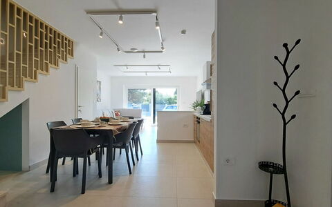 Duplex: Blu, Balcone, Corrimano, Appartamento, Recinzione, Mare, Ricorrere, Condominio, Piscina, Hotel